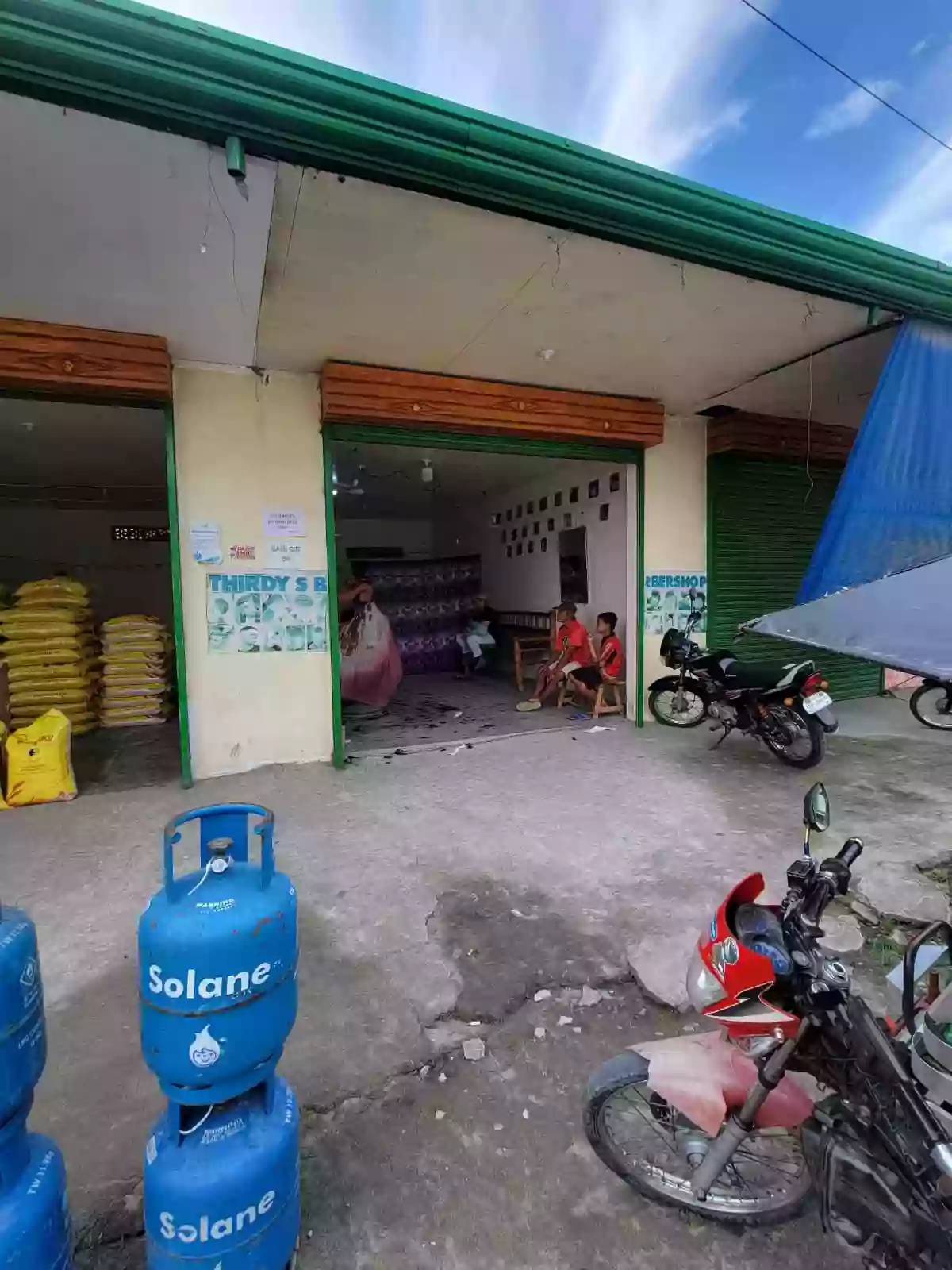 Open photo 17 of 19 — 1-Storey Commercial building for sale near public market