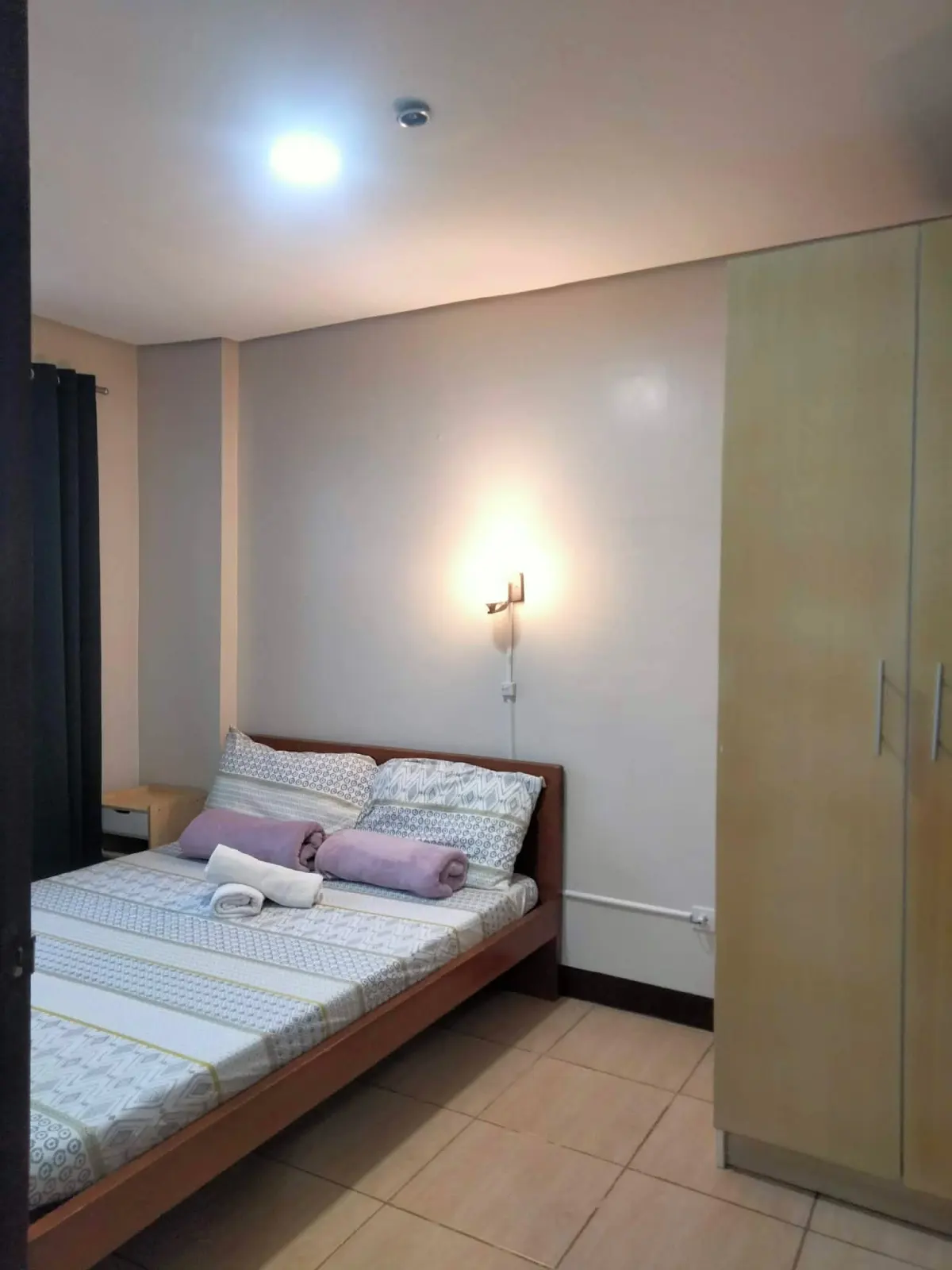 Open photo 20 of 37 — For Sale: Central Apartment 1BR w/ balcony Condo in Trancoville, Baguio City — Fully Furnished