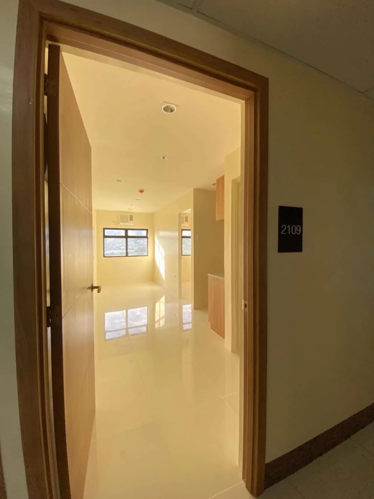 Open photo 12 of 12 — For Assume: SEMI FURNISHED 1 BEDROOM UNIT AT THE MIDPOINT