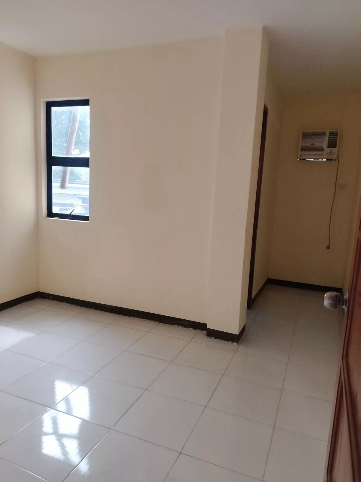 Open photo 26 of 28 — For Sale: Maribago Building in Maribago, Lapu-lapu City — Investors