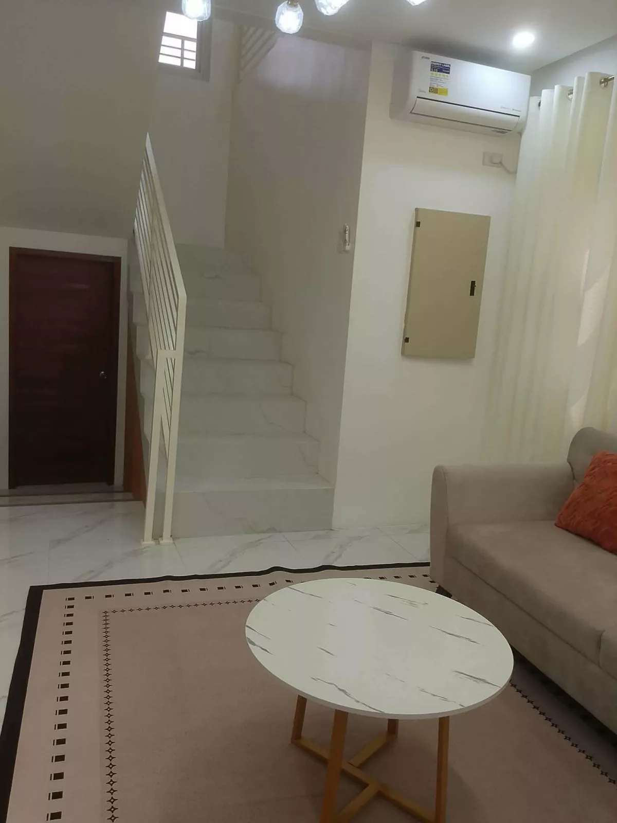 Very Spacious Furnished 3BR House & Lot Overlooking Arayat Mountain — House and Lot in Angeles City, Pampanga, 2009 — Photo 6