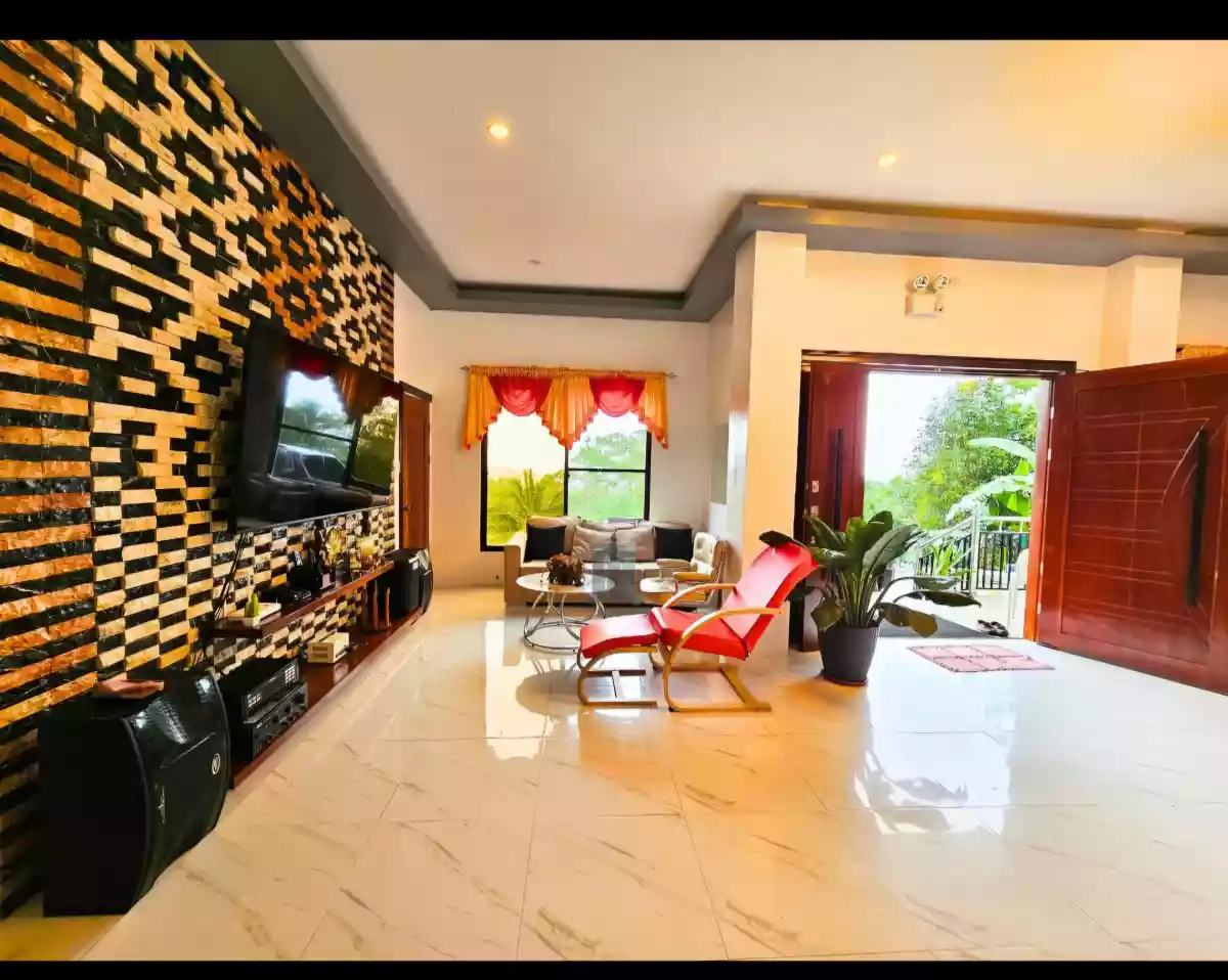For Sale: OVERLOOKING 3BR House and Lot in Apolong, Valencia — 5436 sqm — House and Lot in Valencia, Negros Oriental, 6215 — Photo 5
