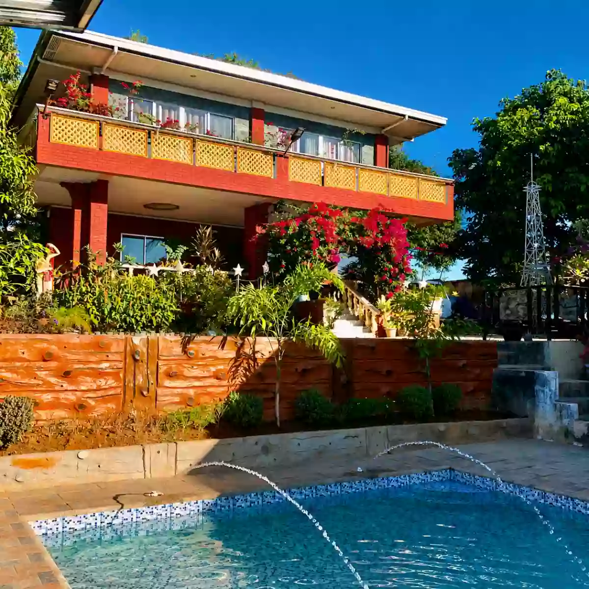 For Sale: Hotel in Alas-asin, Mariveles — 1,000 sqm floor area