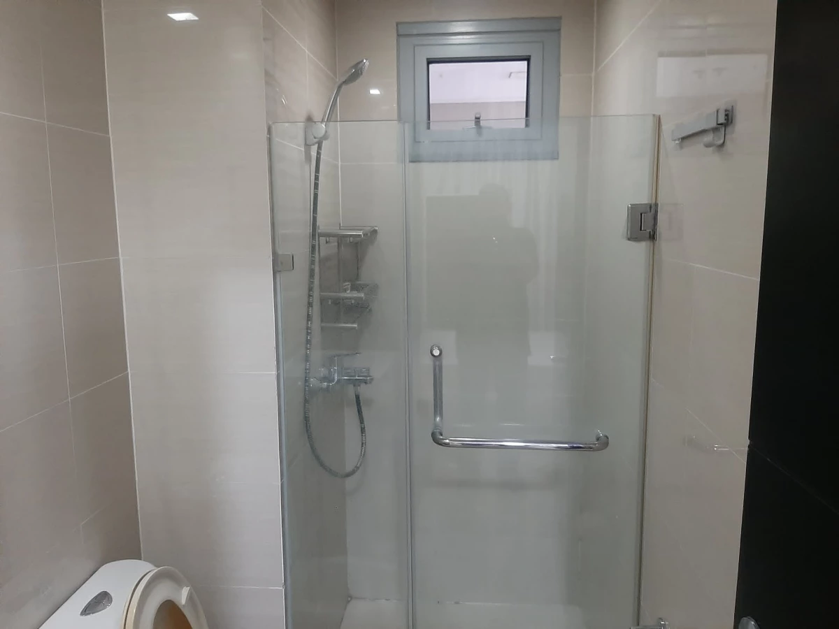 For Rent: Spacious Corner 1BR Condo Near Newport Boulevard, Pasay City — Fully Furnished — 1 Bedroom in Barangay 183, Pasay City, Metro Manila — Photo 5