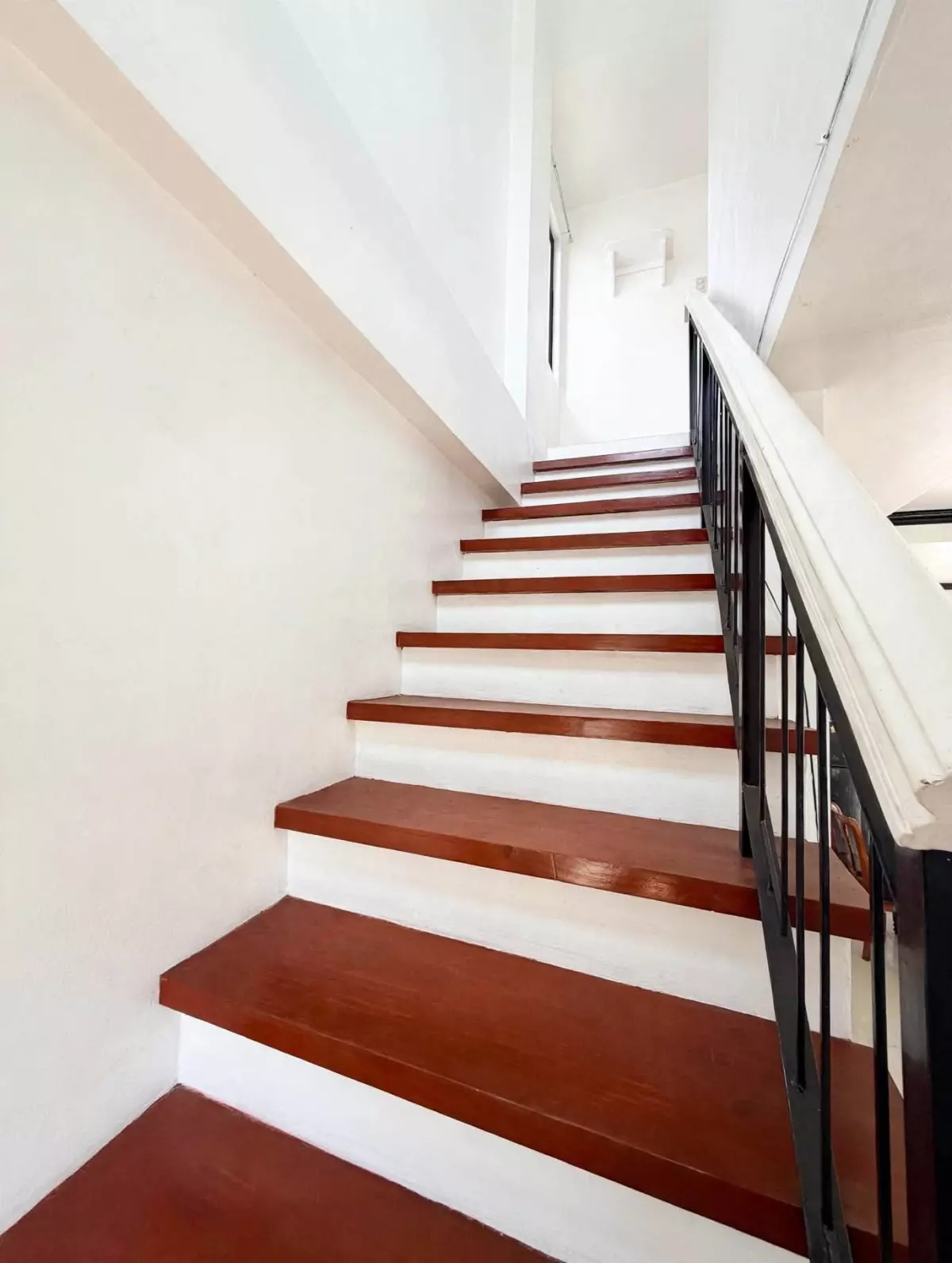 Single-Detached House for Sale in Fonte De Versailles, Minglanilla, Cebu — House and Lot in Minglanilla, Cebu, 6046 — Photo 6