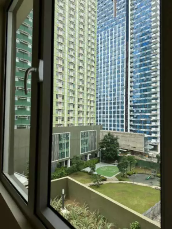 For Sale: 2BR Condo in Avida Towers Riala, Cebu IT Park – Corner Unit with Parking - photo 6