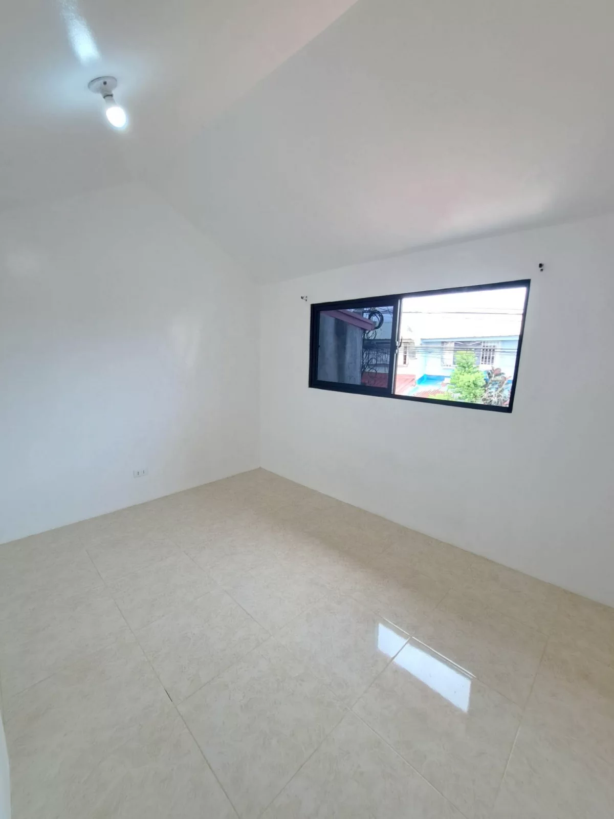 House and Lot for sale in Deca Homes langon — Townhouse in Cararayan, Naga City, Camarines Sur — Photo 7