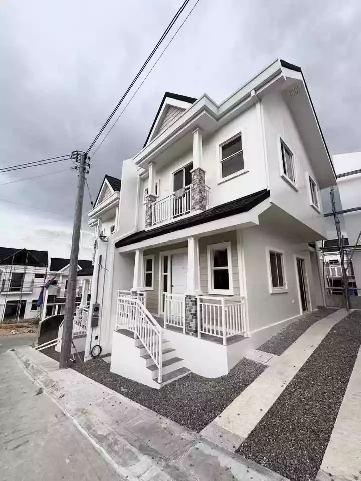 PRESELLING DUPLEX UNIT IN MINGLANILLA HIGHLANDS AVAILABLE !!! — House and Lot in Minglanilla, Cebu, 6046 — Photo 2