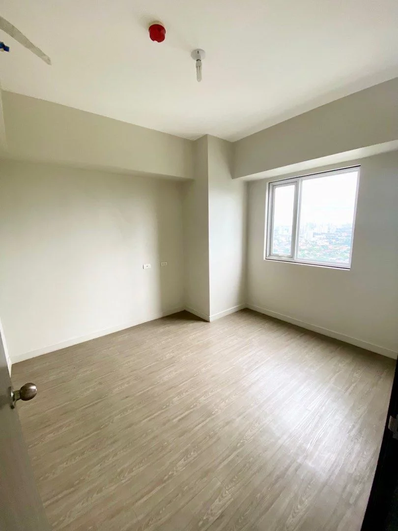 2-Bedroom Condo facing Wack Wack Golf Course (50.4 sqm) – Mandaluyong City — 2 Bedrooms in Addition Hills, Mandaluyong City, Metro Manila — Photo 6