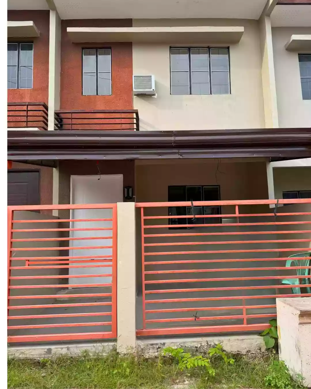 For Sale: Isugan Townhouse in Bacong, Negros Oriental — Fully Fenced