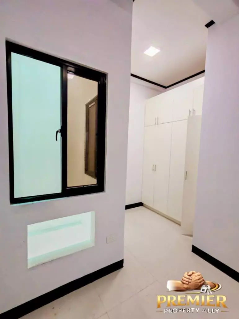 LOWEST MOST AFFORDABLE BRANDNEW TWO STOREY TOWNHOUSE FOR SALE NEAR UST SAMPALOC MANILA - photo 7