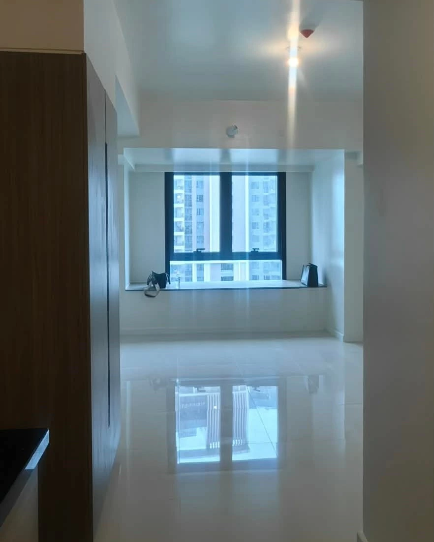 MANDANI BAY QUAY TOWER 1 SACRIFICE SALE STUDIO UNIT PHP 4M NET — Studio in Centro, Mandaue City, Cebu — Photo 5
