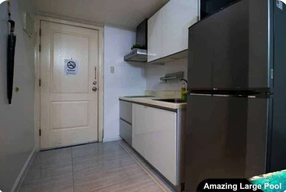 For Sale: Studio Condo in Poblacion, Makati City — 27 sqm — Studio in Poblacion, Makati City, Metro Manila — Photo 4