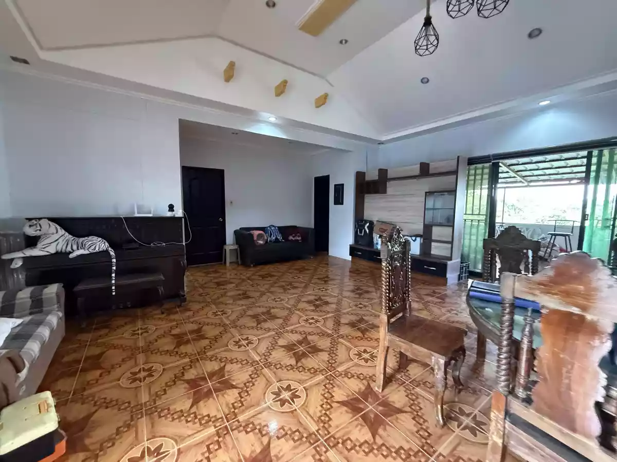 For Sale : 3 Bedroom House and Lot Buck Estate Alfonso Cavite - 421 sqm Lot — House and Lot in Buck Estate, Alfonso, Cavite — Photo 3
