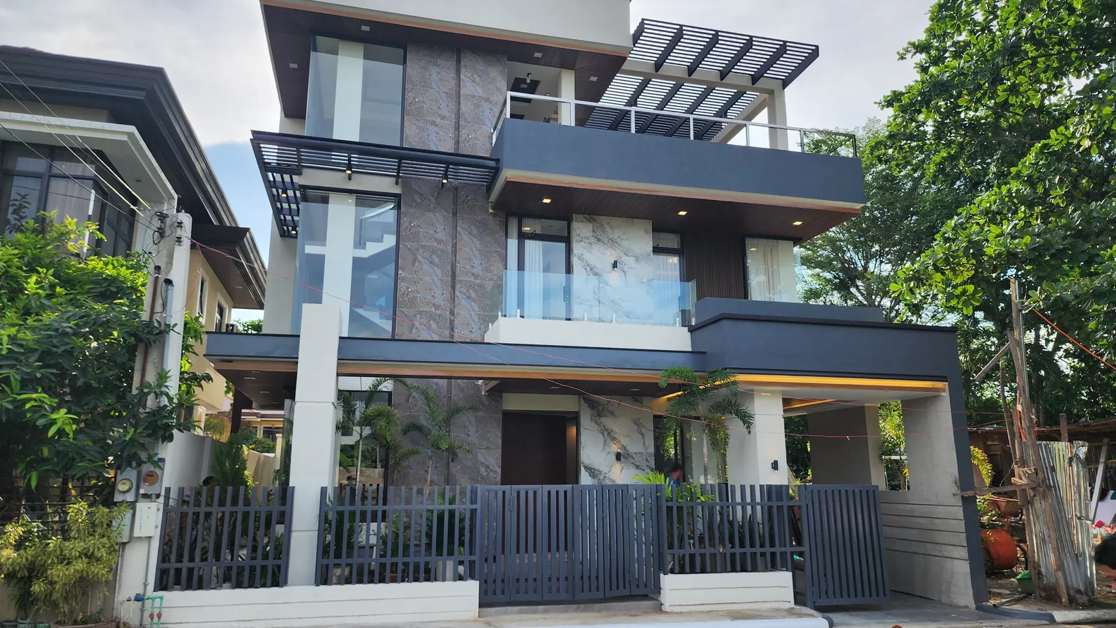 Luxury 3-Storey House for Sale in Uptown Cagayan de Oro | 457 SQM Floor Area