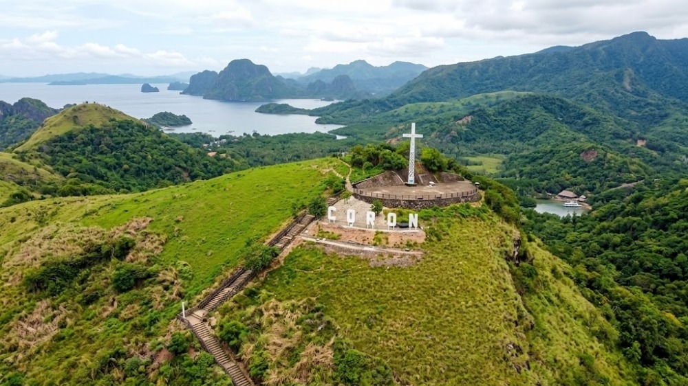 Reaching the Summit: The Iconic Experience of Mount Tapyas