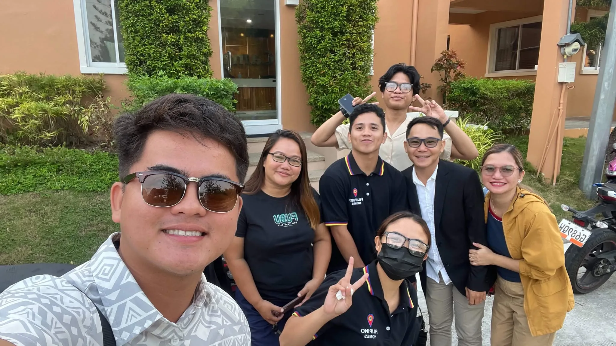 Filipinohomes Team Red Diamond Trains on Camella's Projects