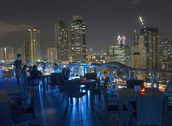 Skyline Magic: Why Tourists Are Looking Up to BGC in 2026