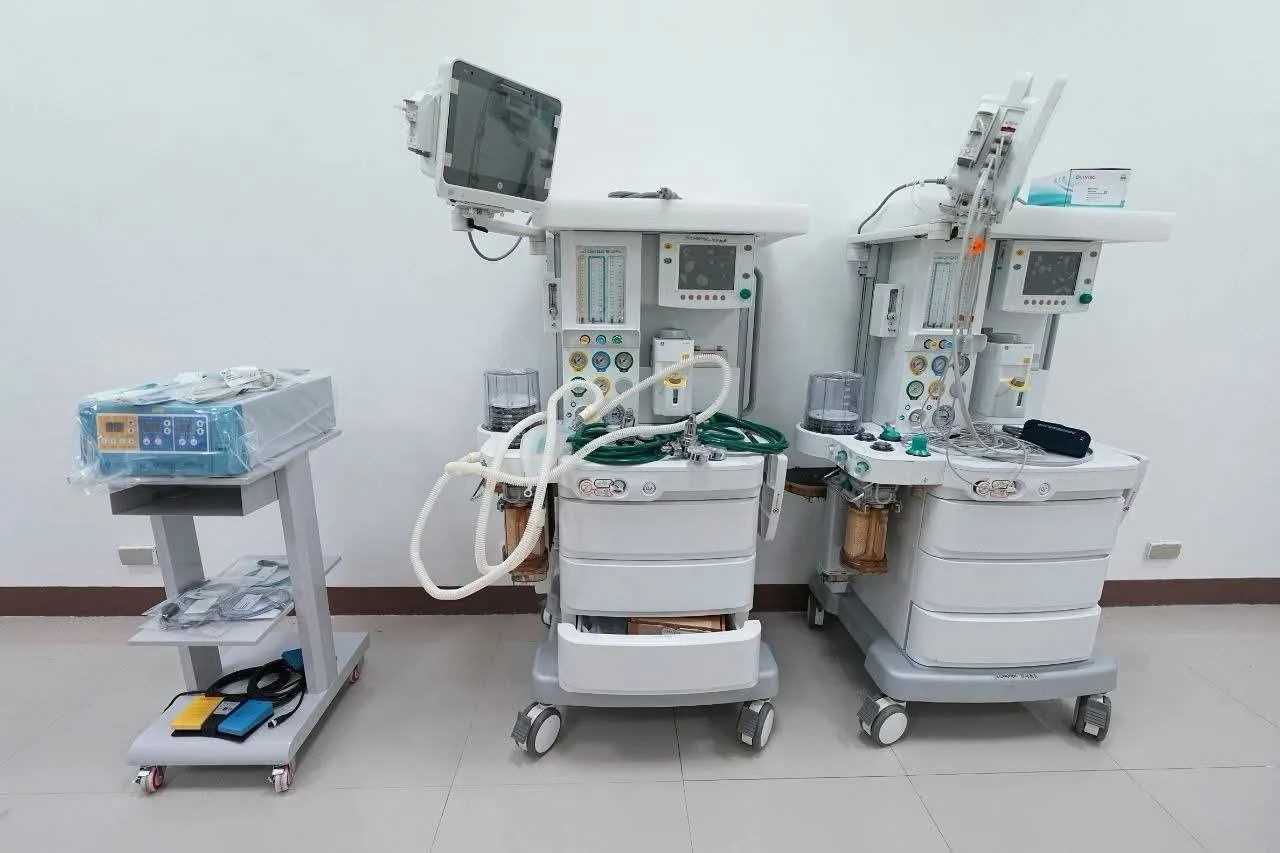 Cebu Delivers Anesthesia, Electrocautery Machines to Malabuyoc Hospital for Level 1 Upgrade
