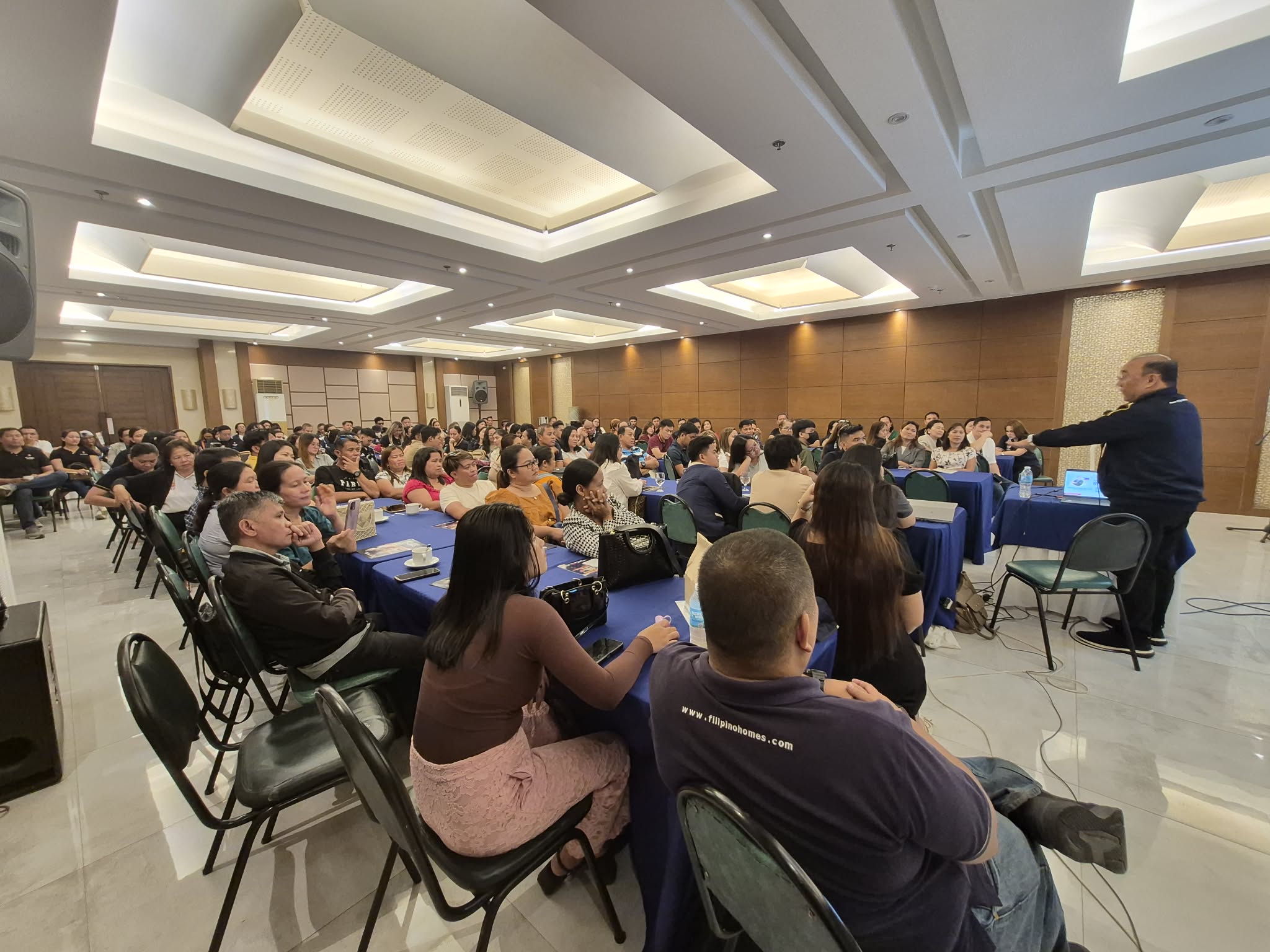 Filipino Homes CEO Anthony Leuterio Trains Beginners in Dumaguete, the Philippines' #1 Safest City for 2026