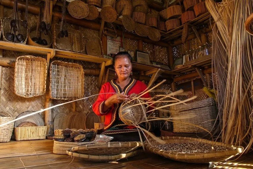 Beyond the Souvenir Shop: How Traditional Crafts Still Tell the Story of Ozamiz City