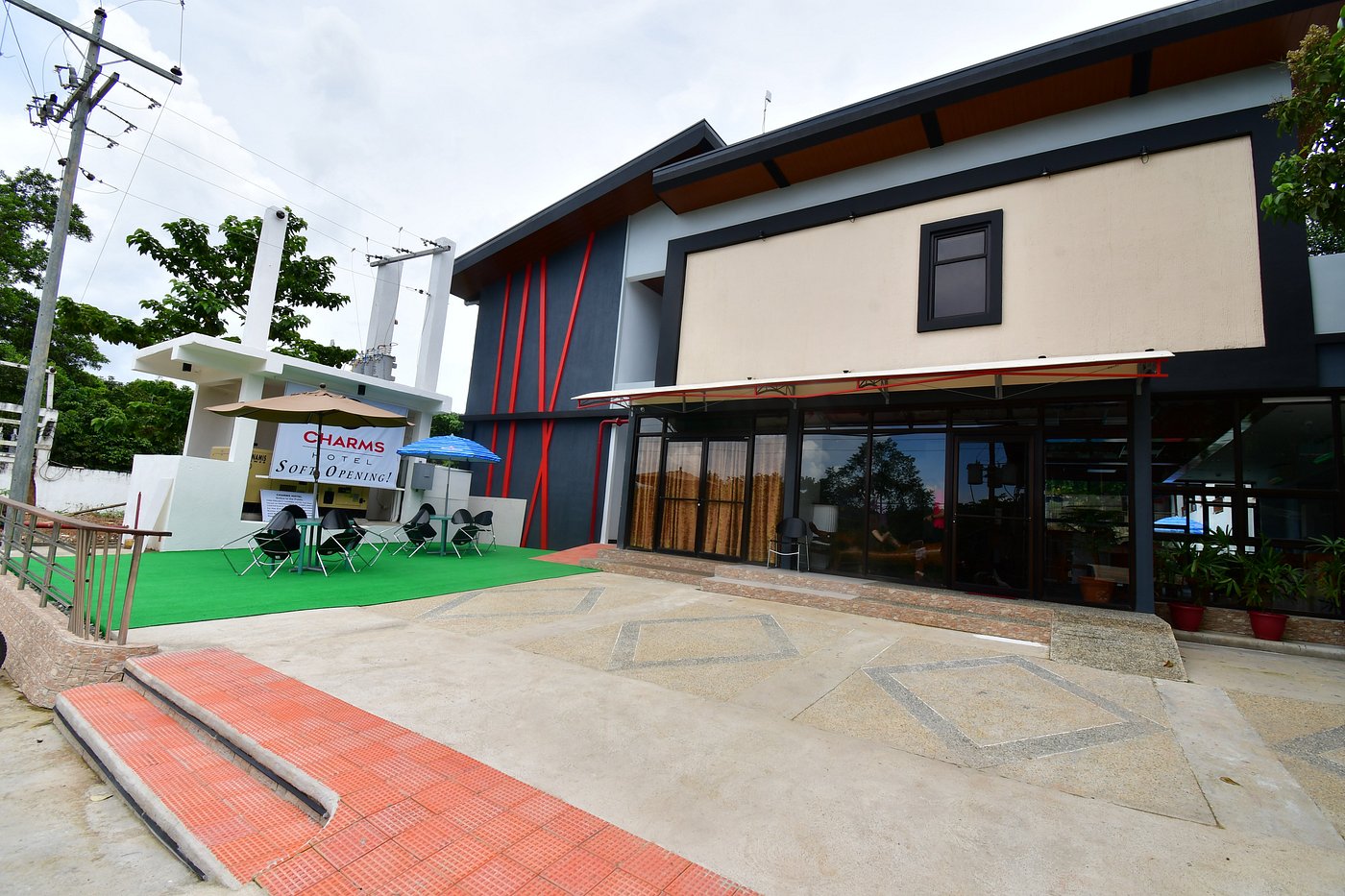 Charms Hotel: Your Peaceful and Stylish Gateway to the Natural Wonders of Coron, Palawan