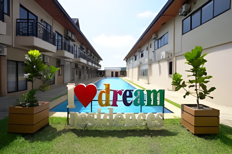 The Golfer’s Transitional Hub: Exploring the Practicality of Dream Golftel