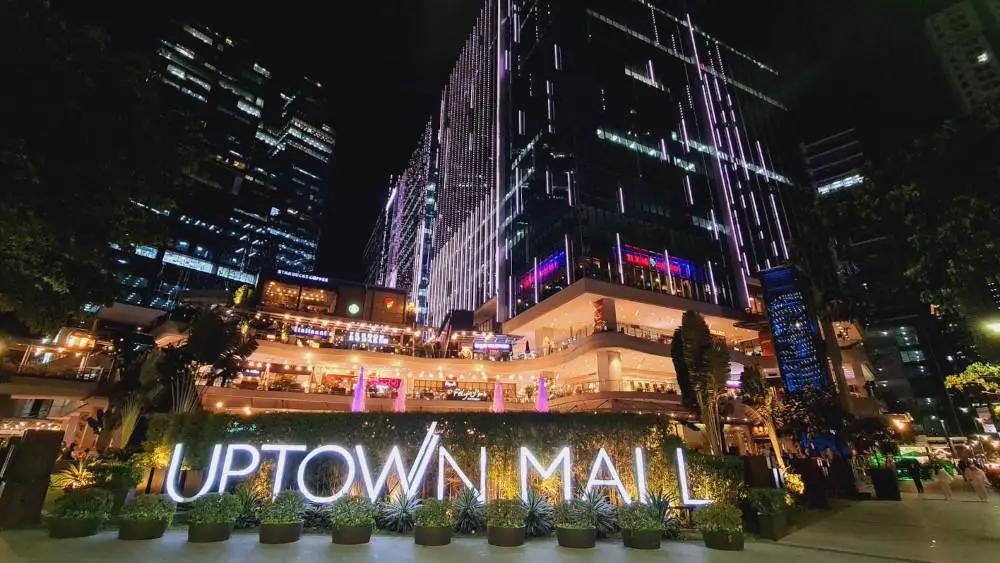 Uptown Mall in BGC attracts shoppers and tourists