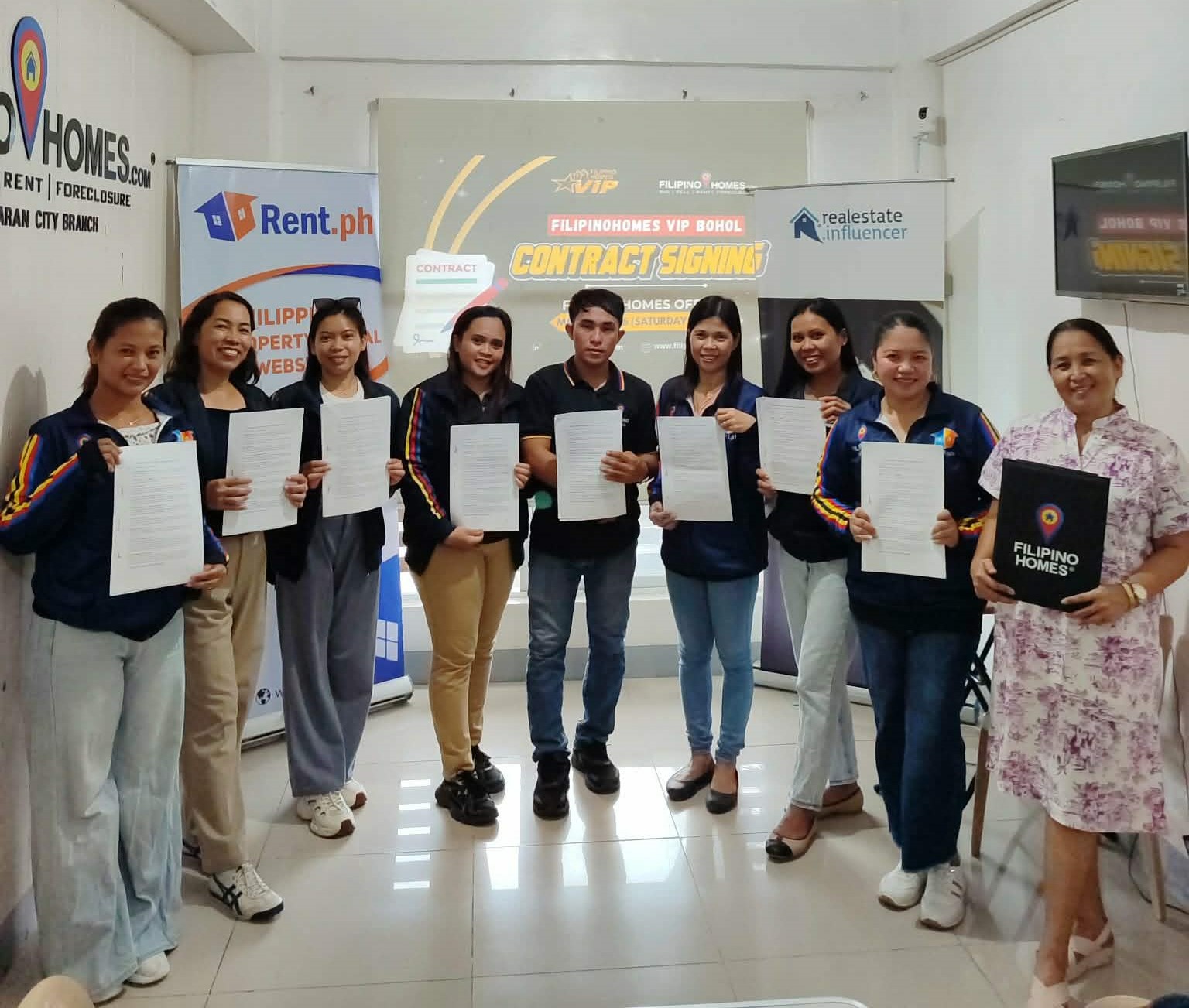 Filipinohomes Starts May On A High Note With Team VIP Contract Signing On 2nd Day In Bohol