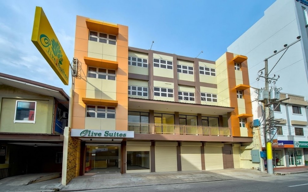 Central Urban Lodging and Budget-Friendly Comfort
