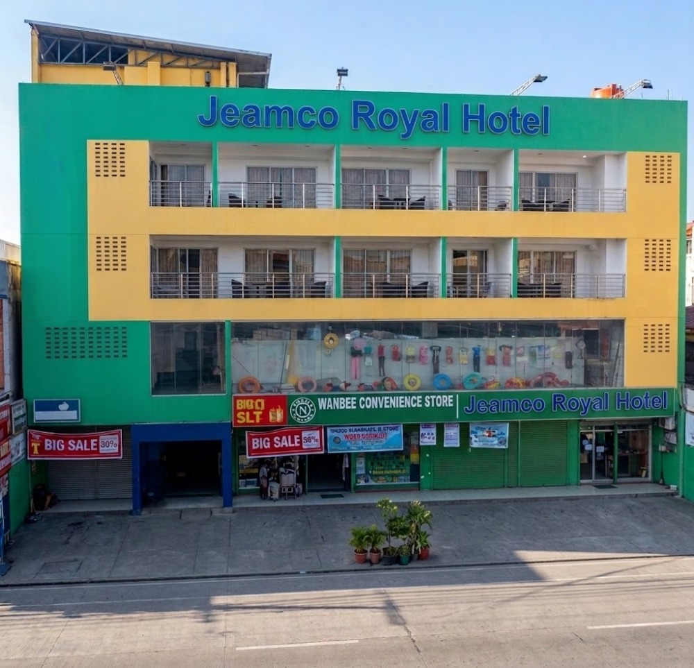 No-Frills City Center Basecamp and Coastal Boardwalk Access in Tagumpay