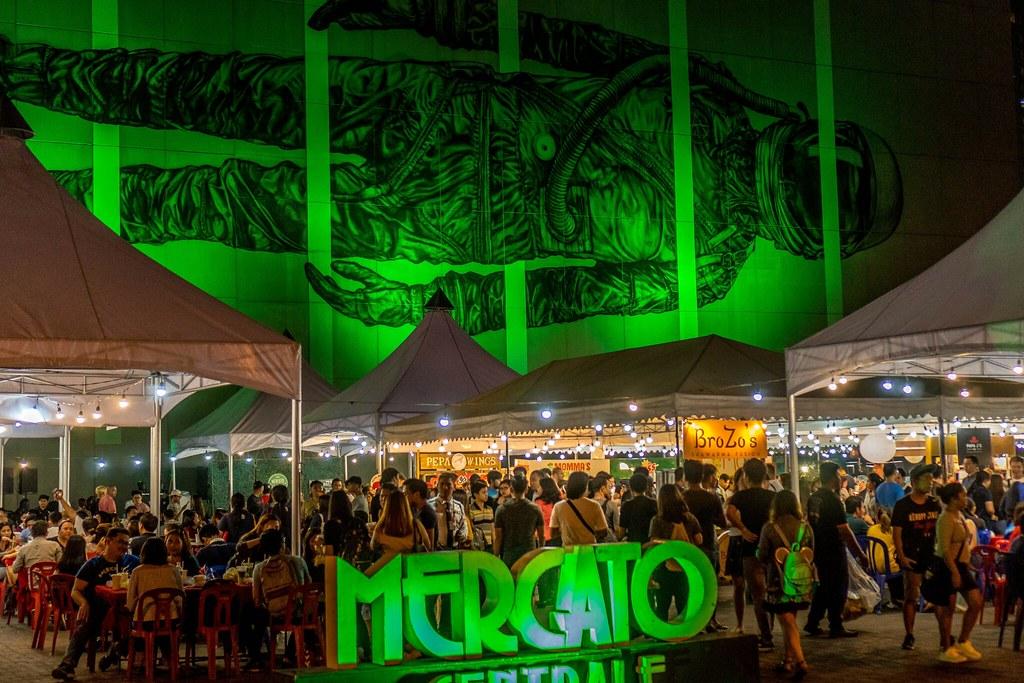 Mercato Centrale night market in BGC attracts visitors