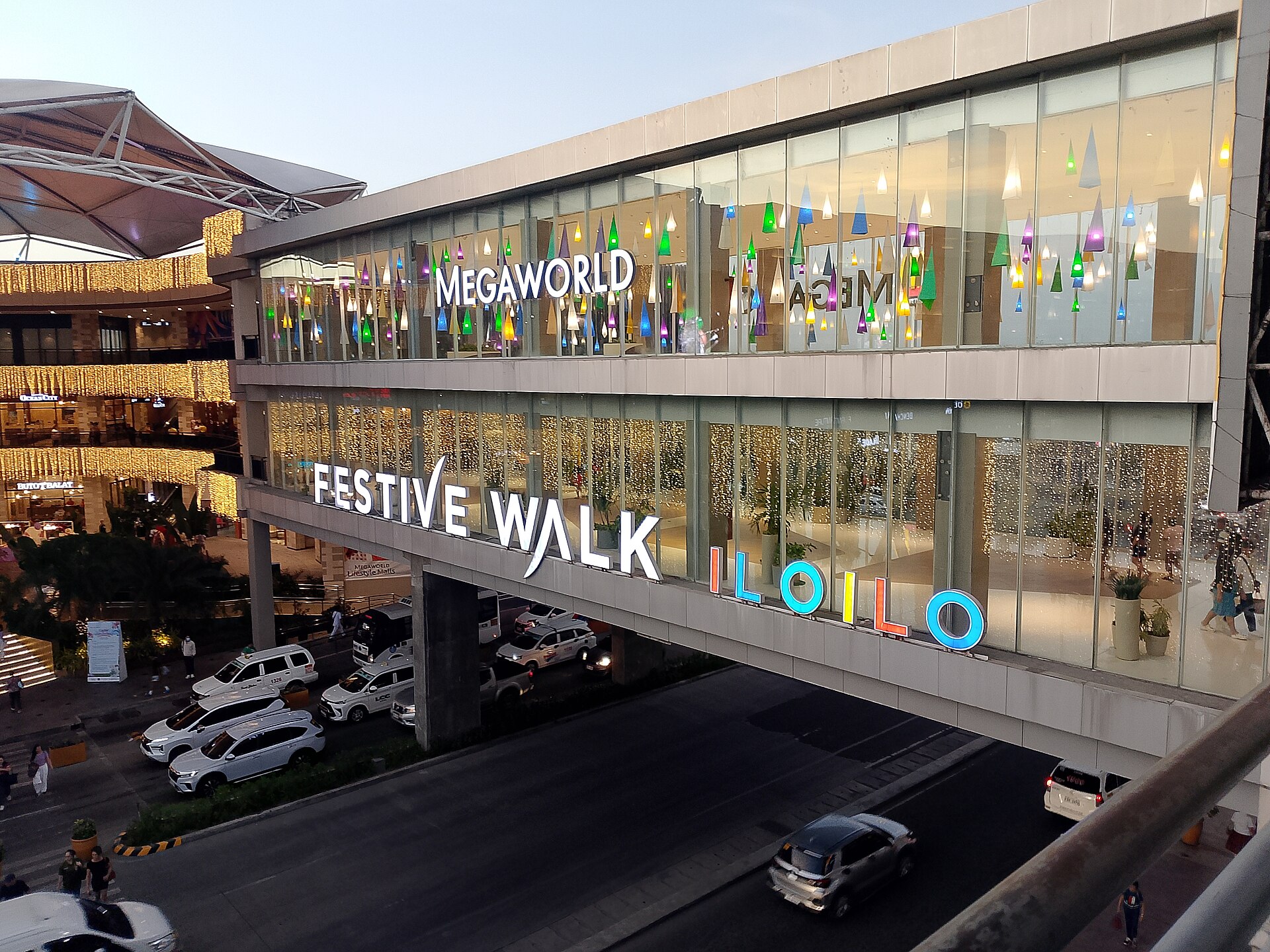 Megaworld Malls Win Four Retail Asia Awards, Iloilo's Festive Walk Honored