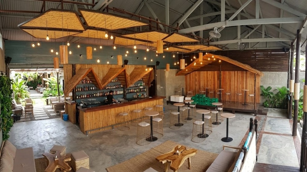 A Taste of Island Bliss: Discovering the Tropical Spirit of Coco Bar in Coron
