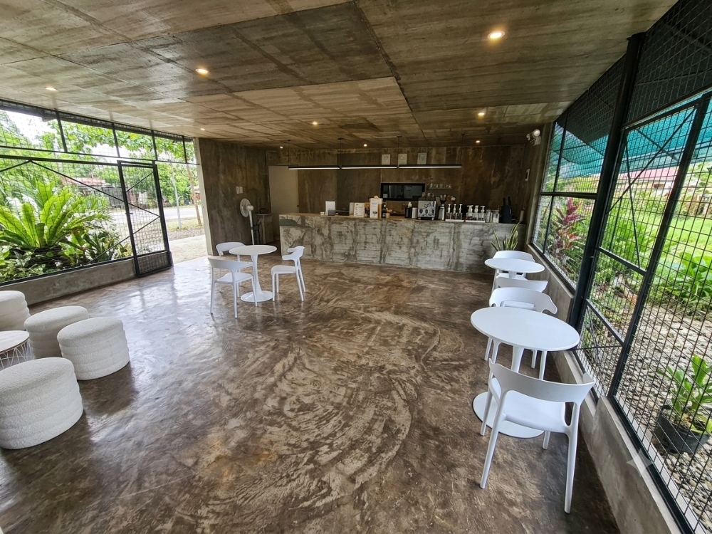 Your New Favorite Stop: Discover the Minimalist Charm of alo coffee in Ubay