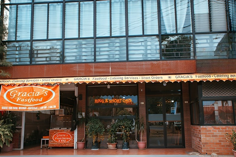 A Taste of Tradition: The Enduring Legacy of Gracia’s Fastfood