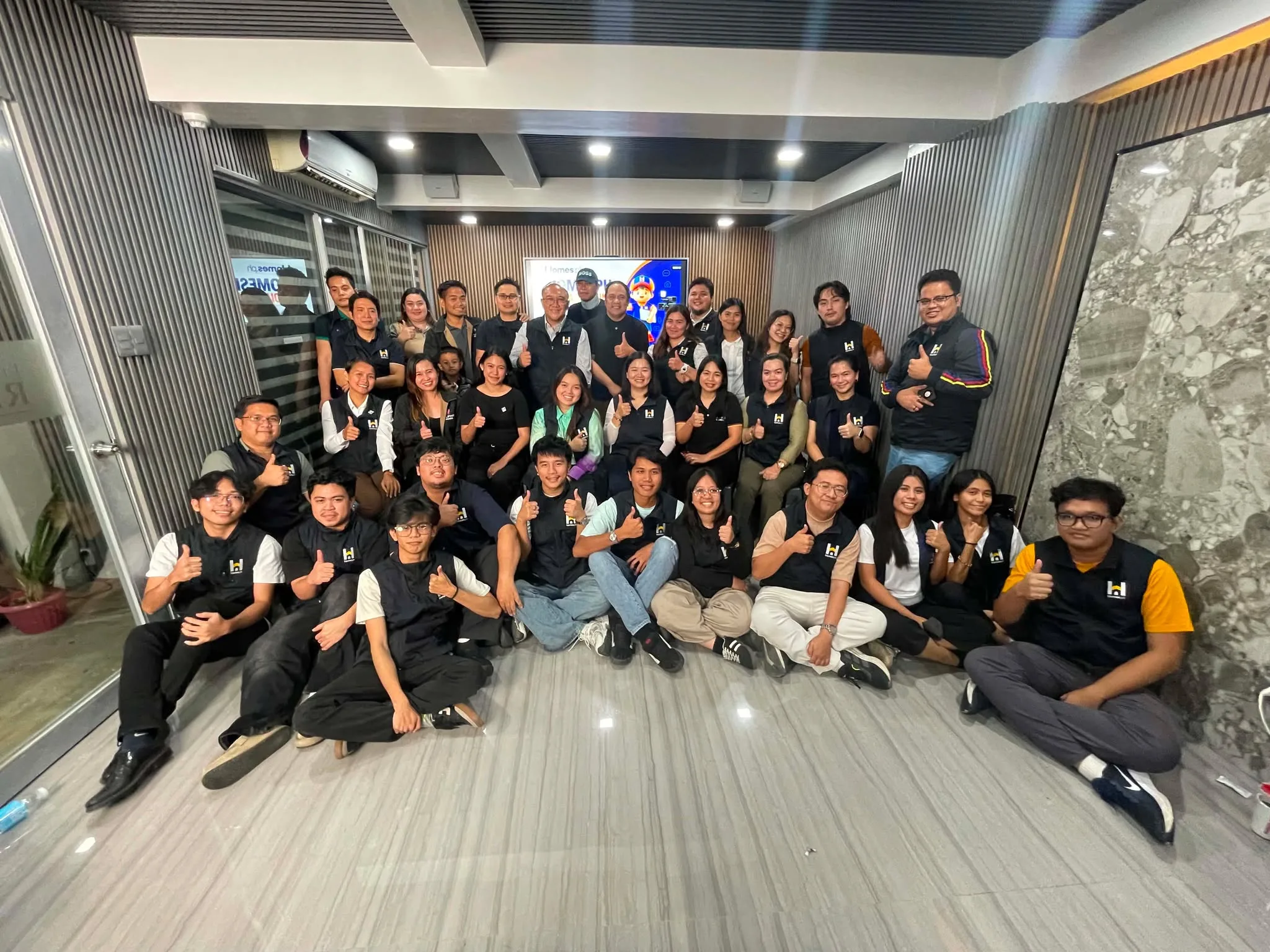 HomesPH Media Team Gains Vlogging Confidence in Hands-On Cebu Workshop with Rico Lucena