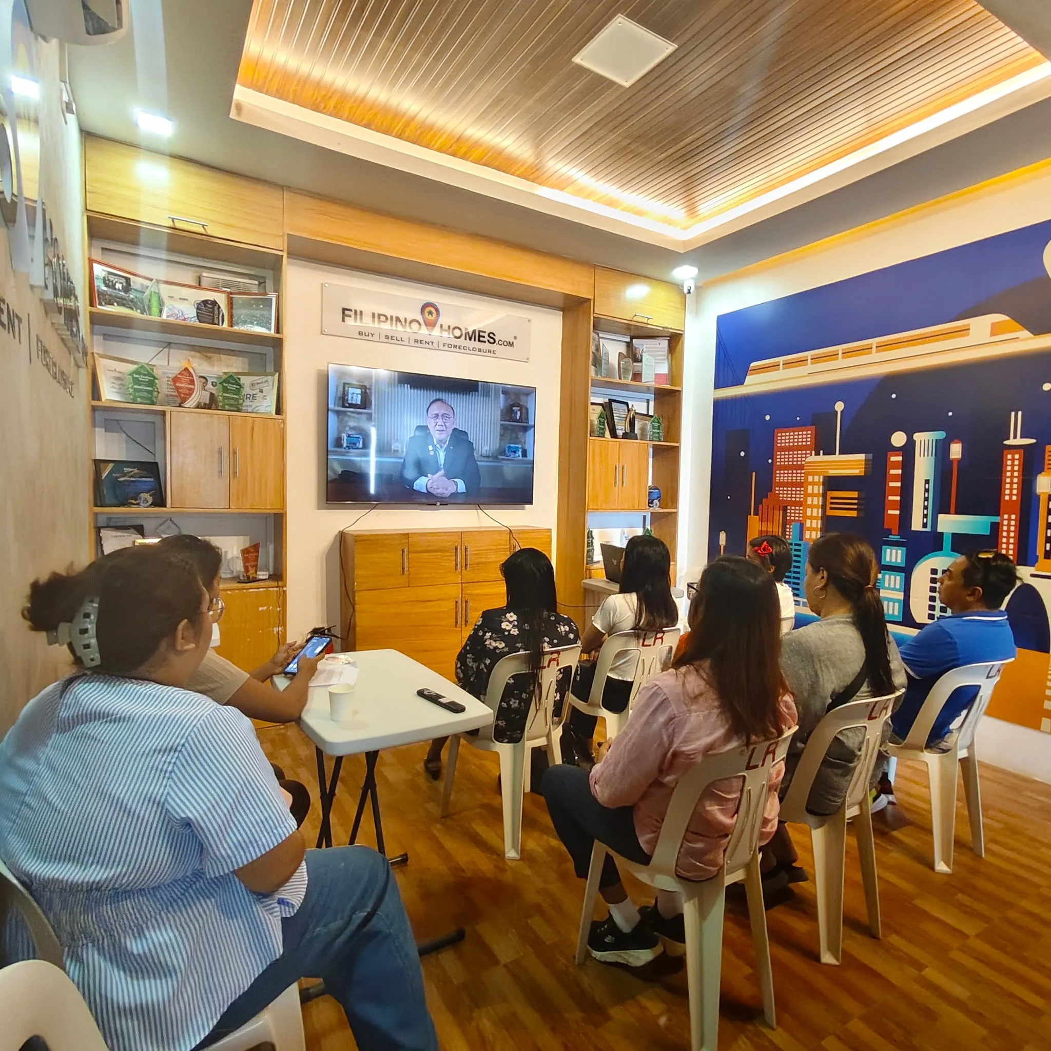 A New Career Awaits: Filipinohomes' Team VIP Executive & A Spectrolite Trains Fresh Agents in Palawan