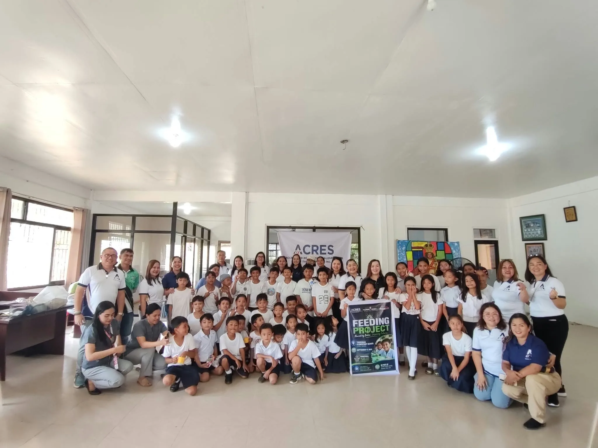 ACRES Philippines, Filipinohomes Feed Students in Loon, Bohol
