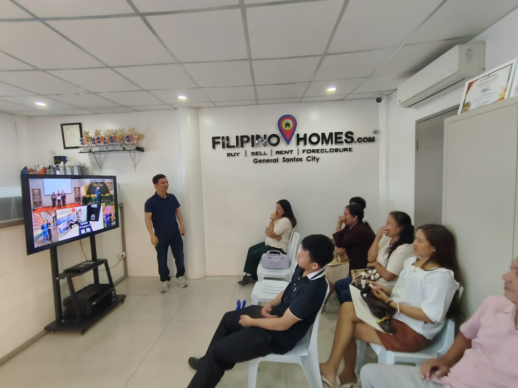 Filipinohomes BEXTeam OverTop Orients New Agents in General Santos City