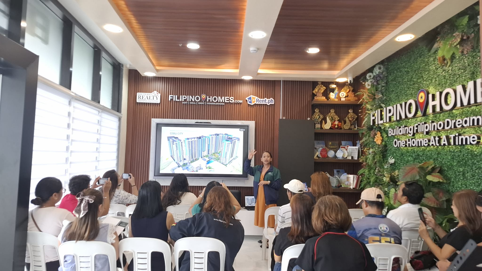 Filipinohomes, CLI Equip Bacolod Agents With Cebu Projects Expertise