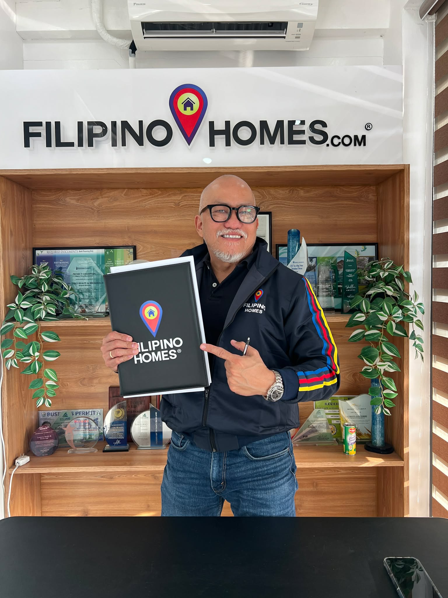 Boss Alejandro Manalac Signs Contract with Filipino Homes After leaders Meeting in Manila