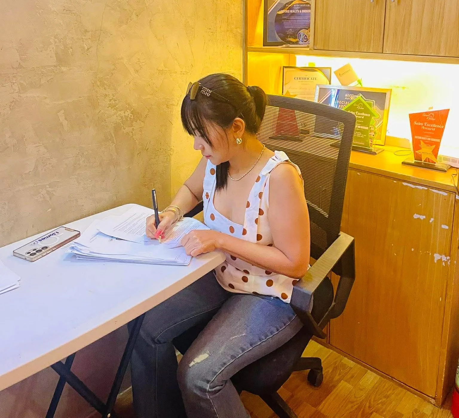 Boss Azela Honor Signs Team A Palawan to Filipinohomes, Boosting Island Sales Force