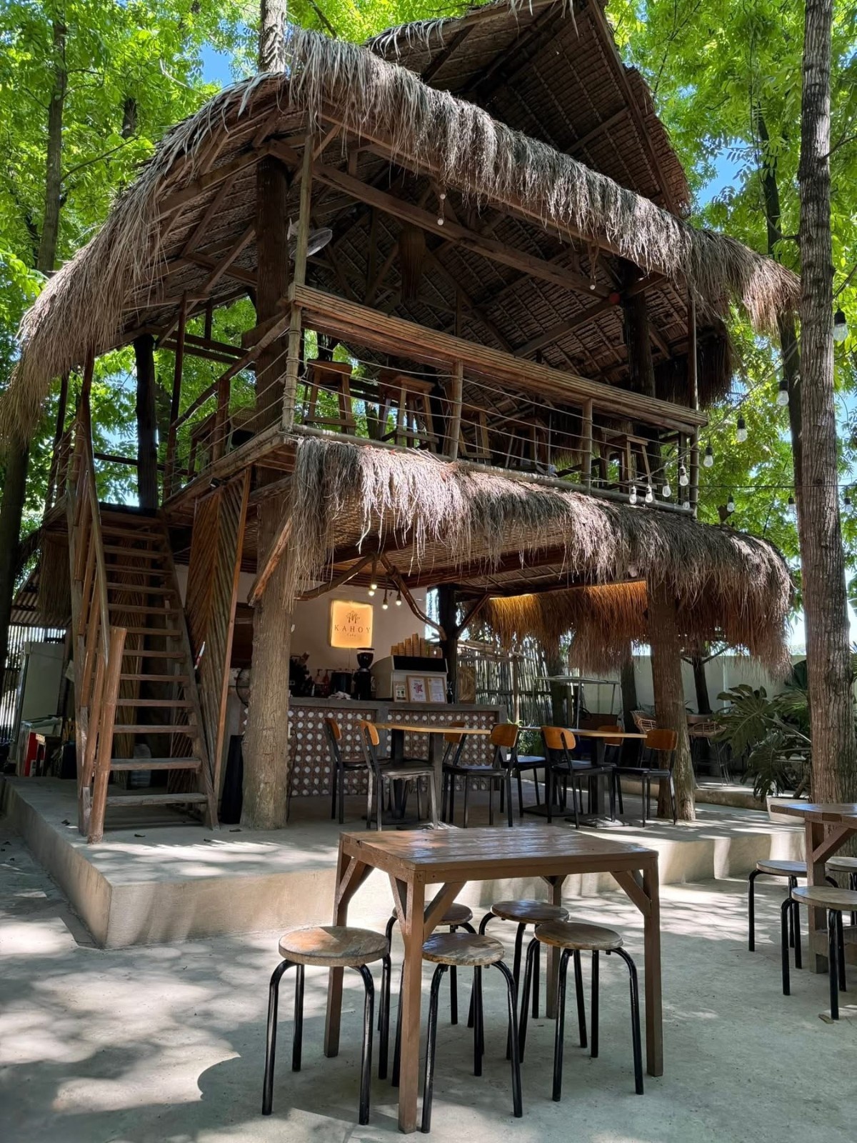Scenic Dining & Cafe Culture