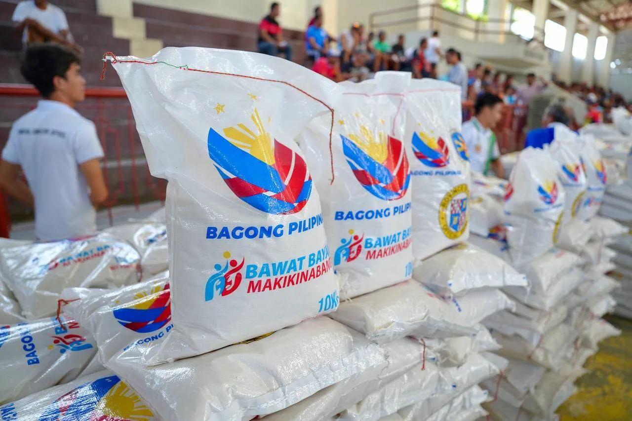 Capitol Gives PHP 3,000 Fuel Aid, Rice to 871 Habal-Habal Drivers in Sibonga, San Fernando