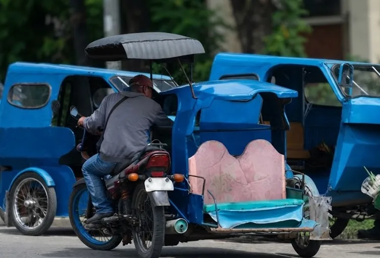More Tricycle Drivers, Less Waiting: GenSan Speeds Up Franchise Processing for Local Operators