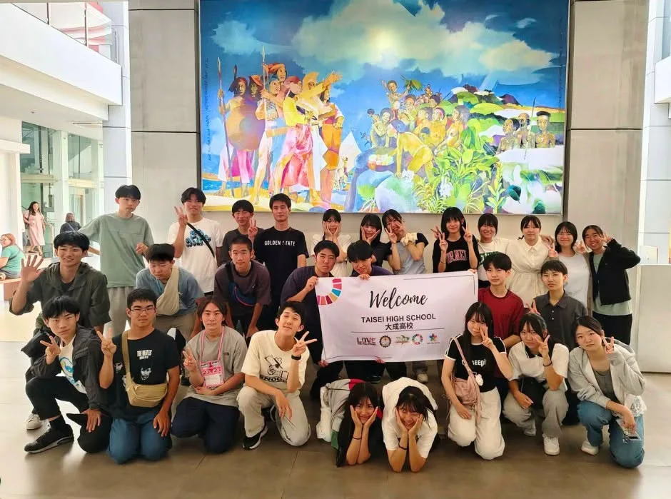 NGO LOOB Brings Japanese Students to National Museum Iloilo for Cultural Exchange
