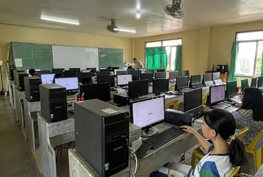 Building Tomorrow's Thinkers Through Youth Science Camps in Ozamiz City