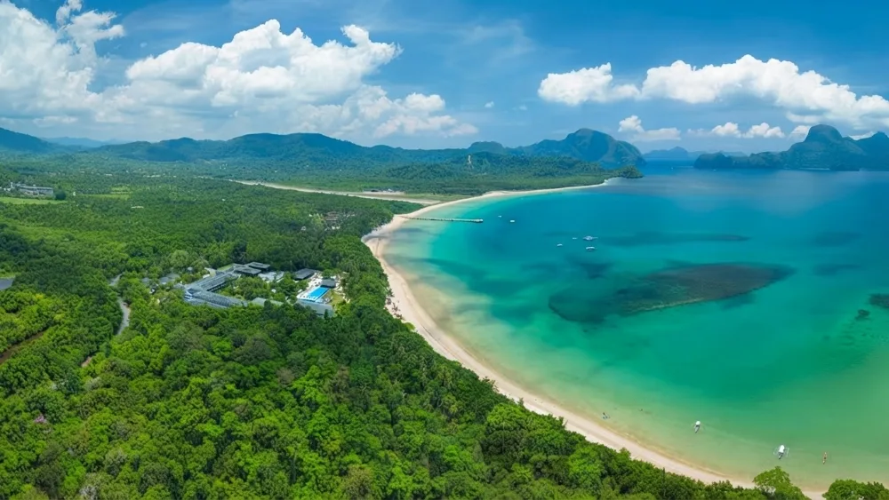 Ayala Land's Strategic Expansion in El Nido Boosts Investor Confidence and Market Optimism
