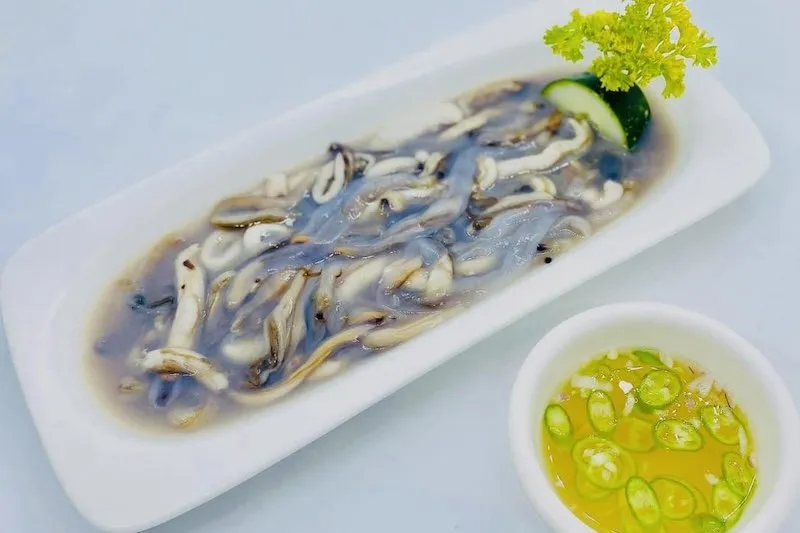 Tamilok a famous authentic delicacy from Palawan — Philippines